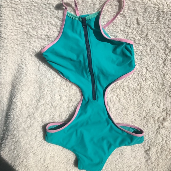 Aerie One-Piece Swimsuit - Picture 2 of 3